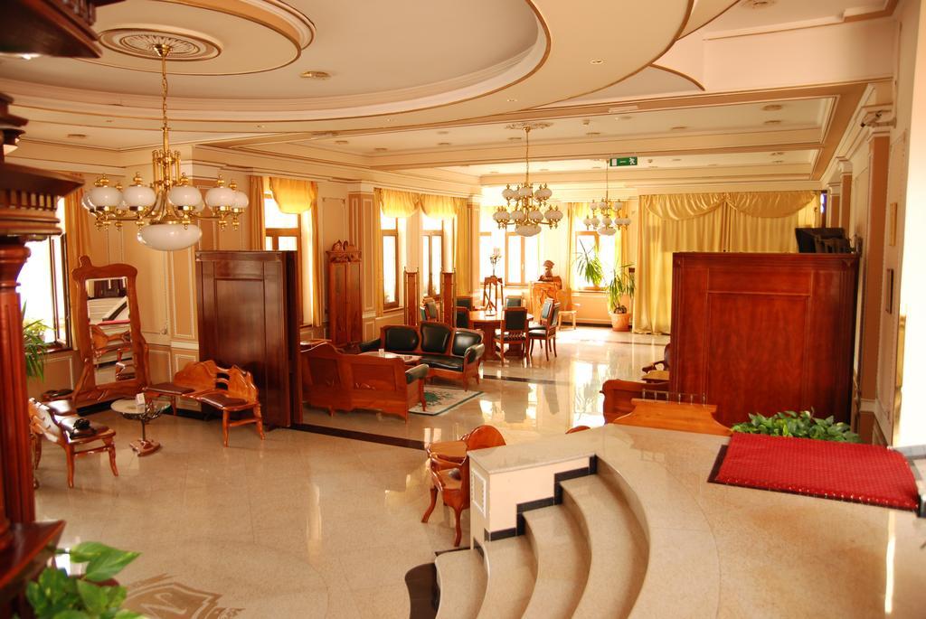 Hotel Villa Majur Subotica Exterior photo